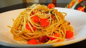 spaghetti-2272159_960_720 spaghettin aglio olio Pixabay.com