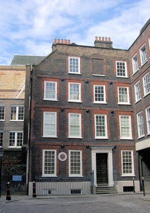 338px-Dr._Johnson’s_House house of Dr Johnson in London
