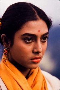 Alokananda Roy as Manisha in Kanchenjunga