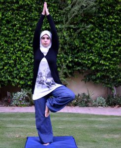yoga hijaab muslim
