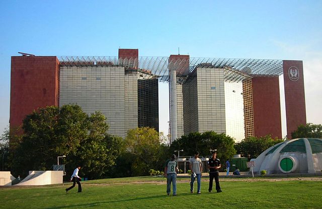 LIC Building New Delhi architects of modern India Charles Correa