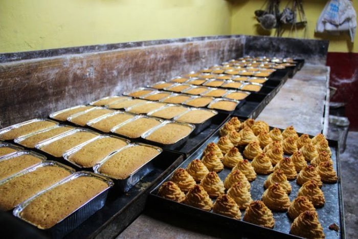 plum cakes lined at Saldanha bakery