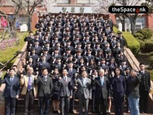 Hindi_Mayumi_Essayas_VB