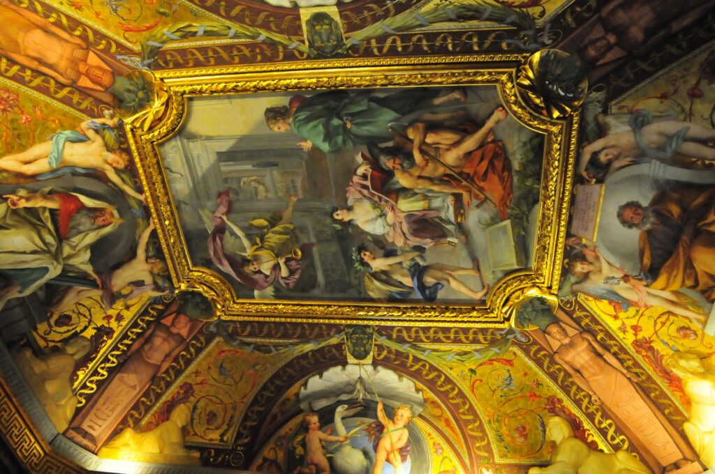The Sovereign Paradox part 4_Vatican City_Museum