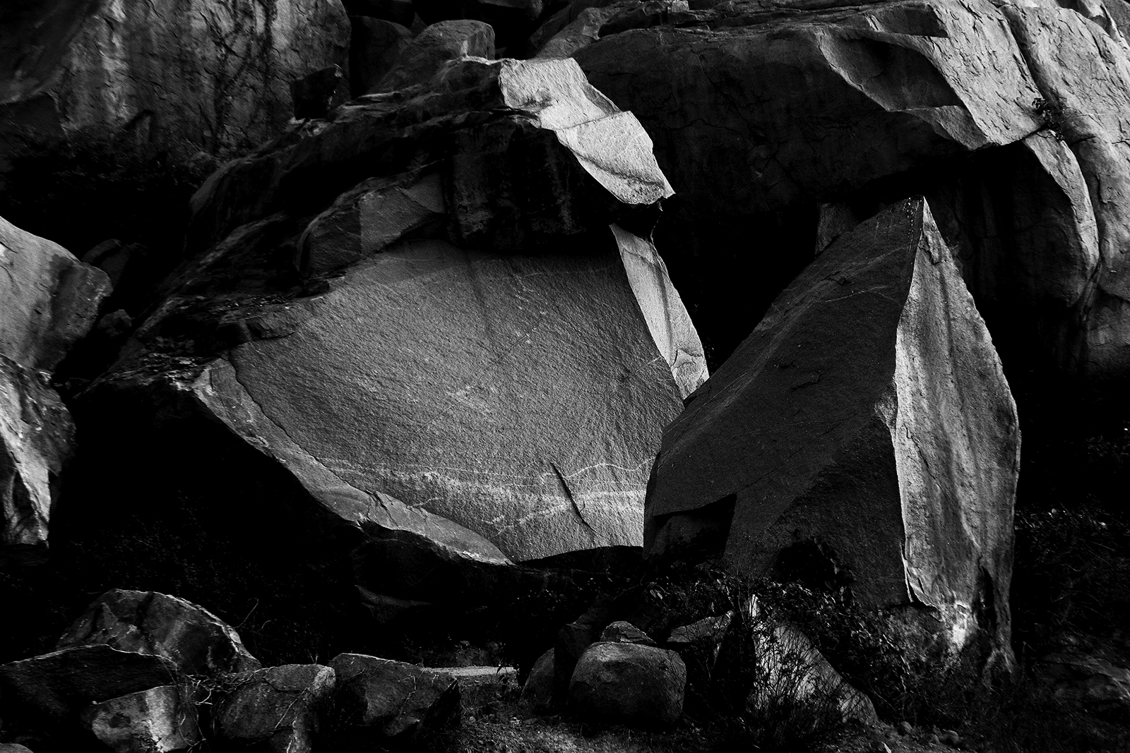 Humpi -The songs of the Stones