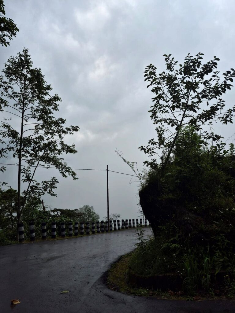 Where Clouds Wait: Notes from Dawaipani